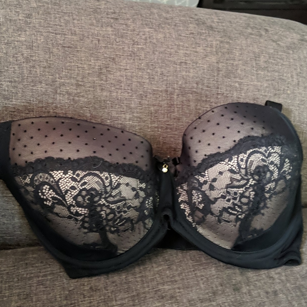 MOVING SALE!!!! Perfects 34DDDD/34G black lace bra